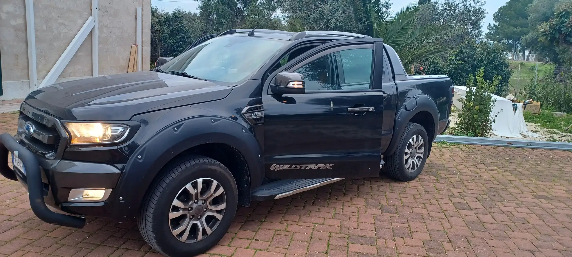 Ford Ranger Ranger 2.2 tdci double cab Wildtrak 160cv auto Negru - 1