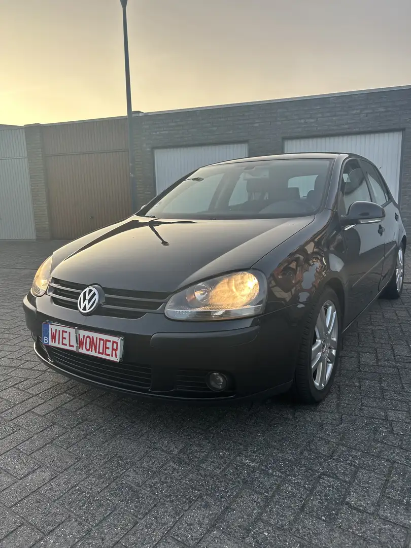 Volkswagen Golf 1.6 FSI Comfortline Zwart - 1