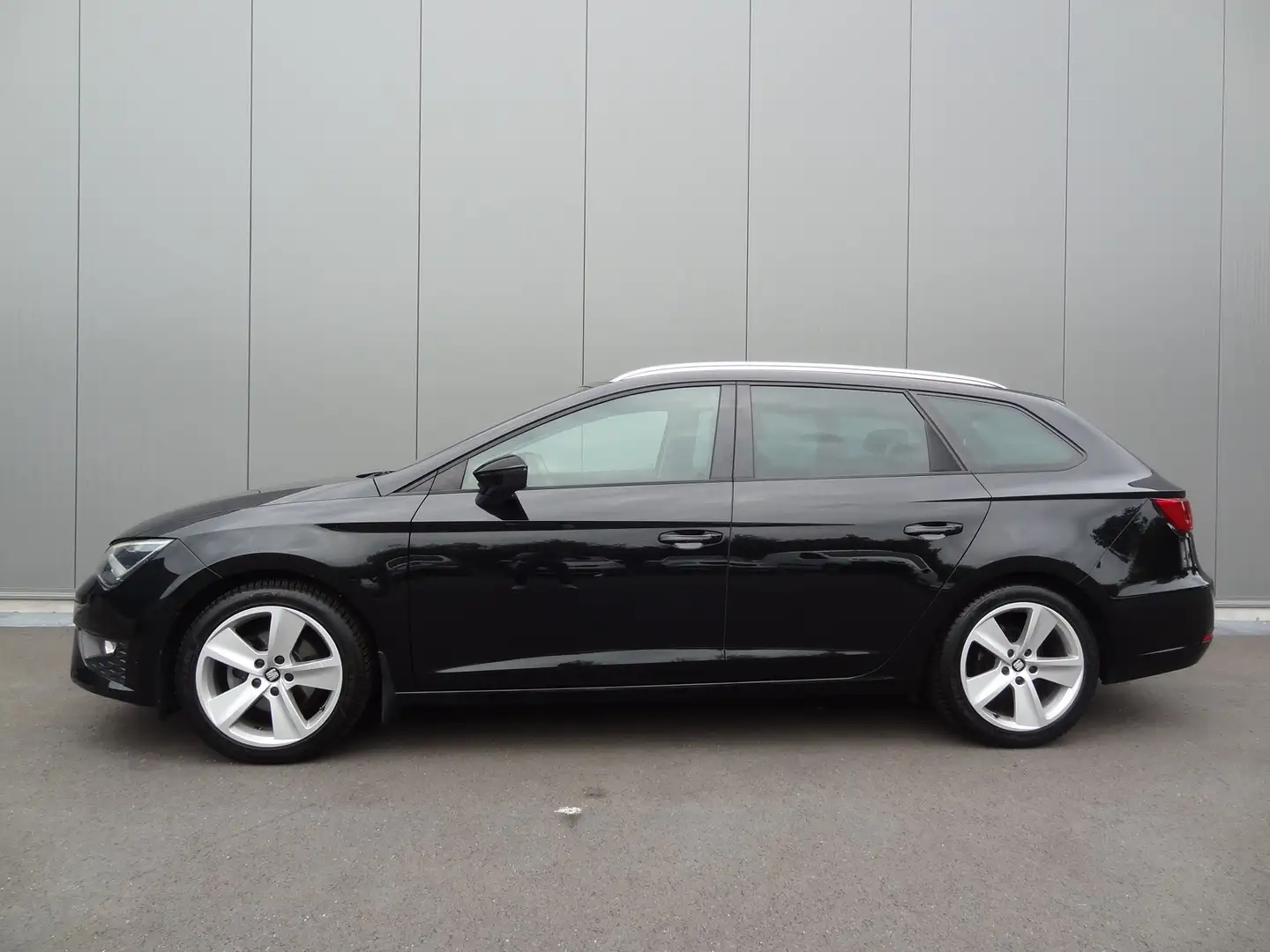 SEAT Leon ST 1.4 TSI ACT | FR Dynamic | TREKHAAK | ECC | CRU Negro - 2