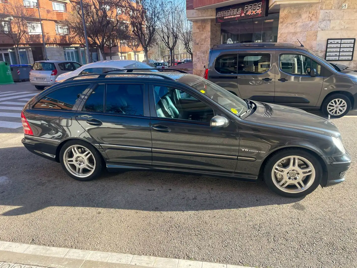 Mercedes-Benz C 32 AMG C 32 T AMG Grau - 2