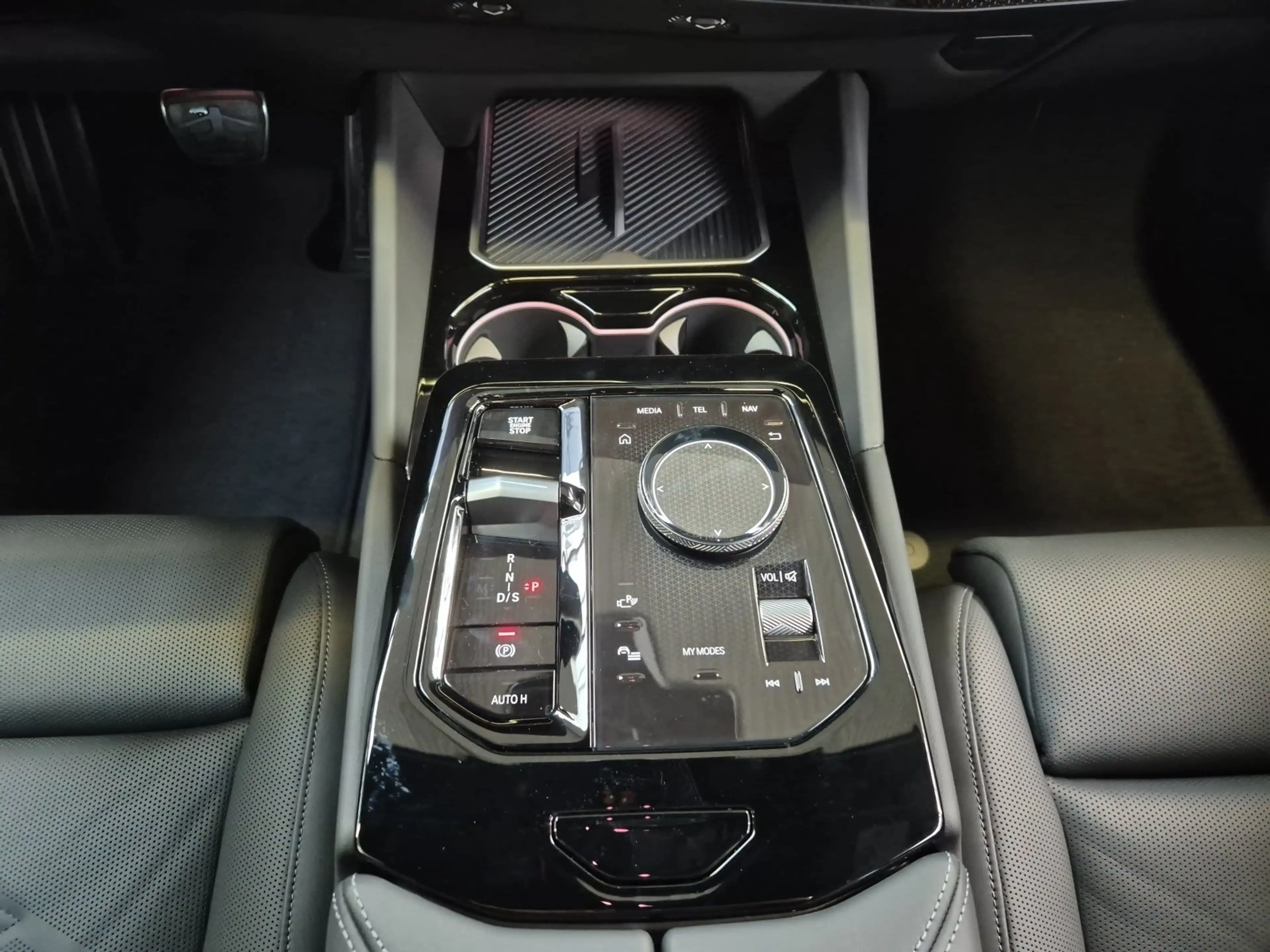 BMW 540 d xDrive M Sport Pro|AHK|Pano|DA&PA-Prof. — photo 12