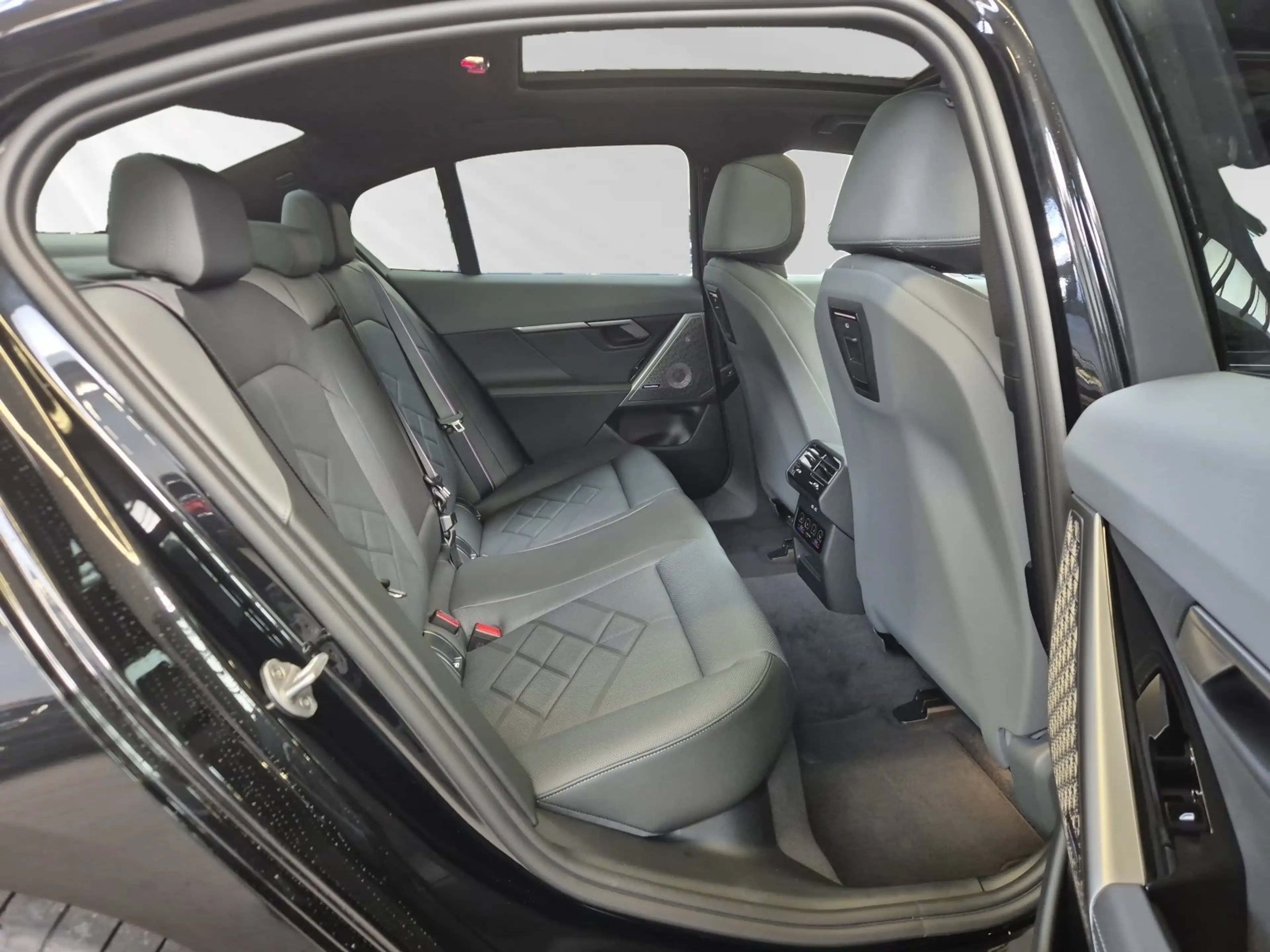 BMW 540 d xDrive M Sport Pro|AHK|Pano|DA&PA-Prof. — photo 13