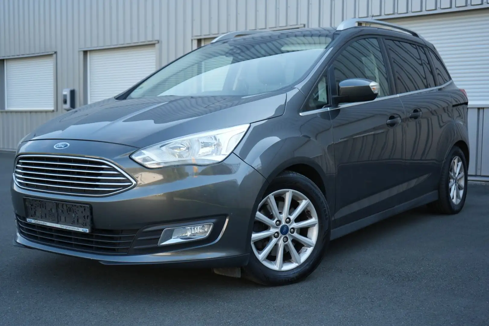 Ford Grand C-Max Grand C-MAX Titanium/1,5 TdCi/ gepflegt Gris - 1