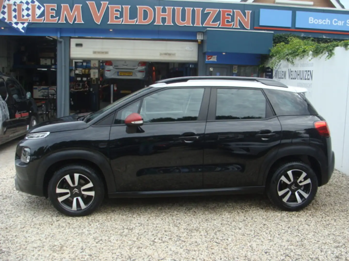Citroen C3 Aircross 1.2 PureTech Weinig KM Noir - 2