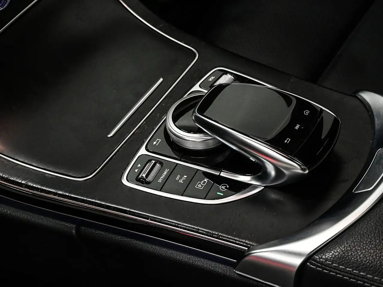 Mercedes-Benz C-Class photo Mercedes-Benz C-Class