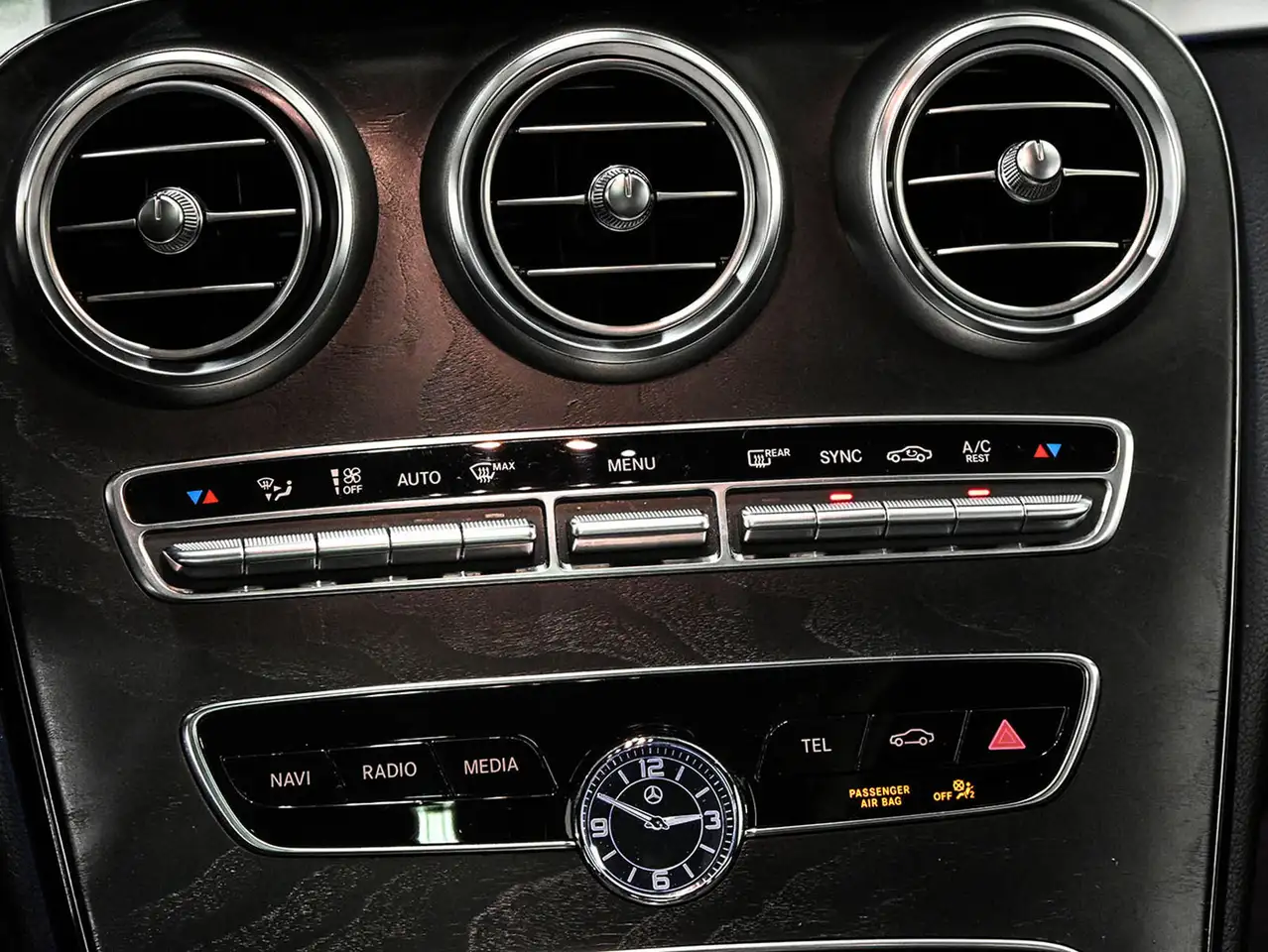 Mercedes-Benz C-Class photo Mercedes-Benz C-Class
