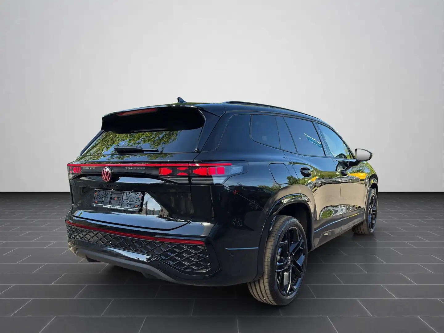 Volkswagen Tayron R-Line 2.0 TDI 4MOTION DSG Schwarz - 2