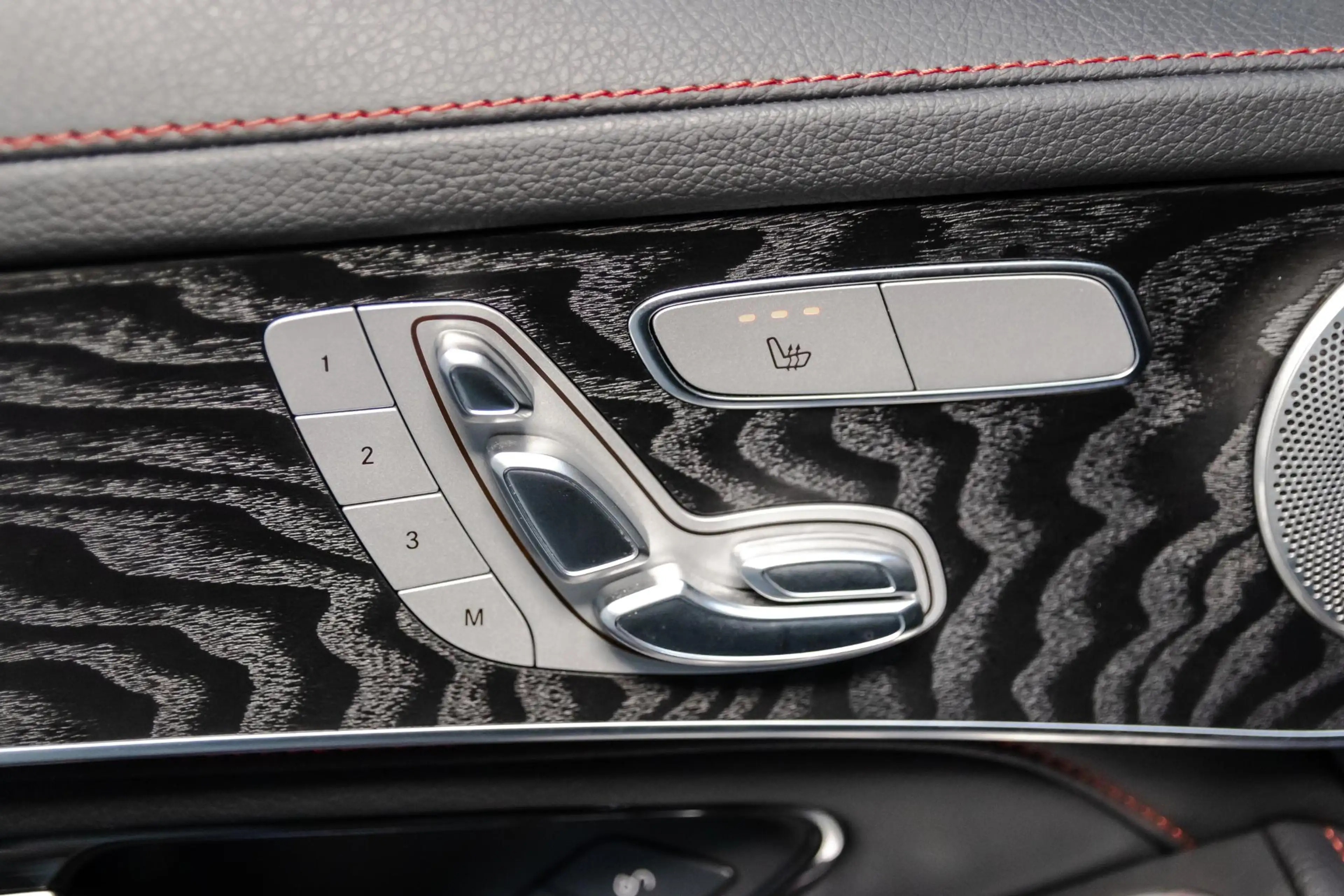 Mercedes-Benz GLC 43 AMG 4MATIC Premium Plus PANO, BURMESTER, TREKHAAK, MEM — photo 21