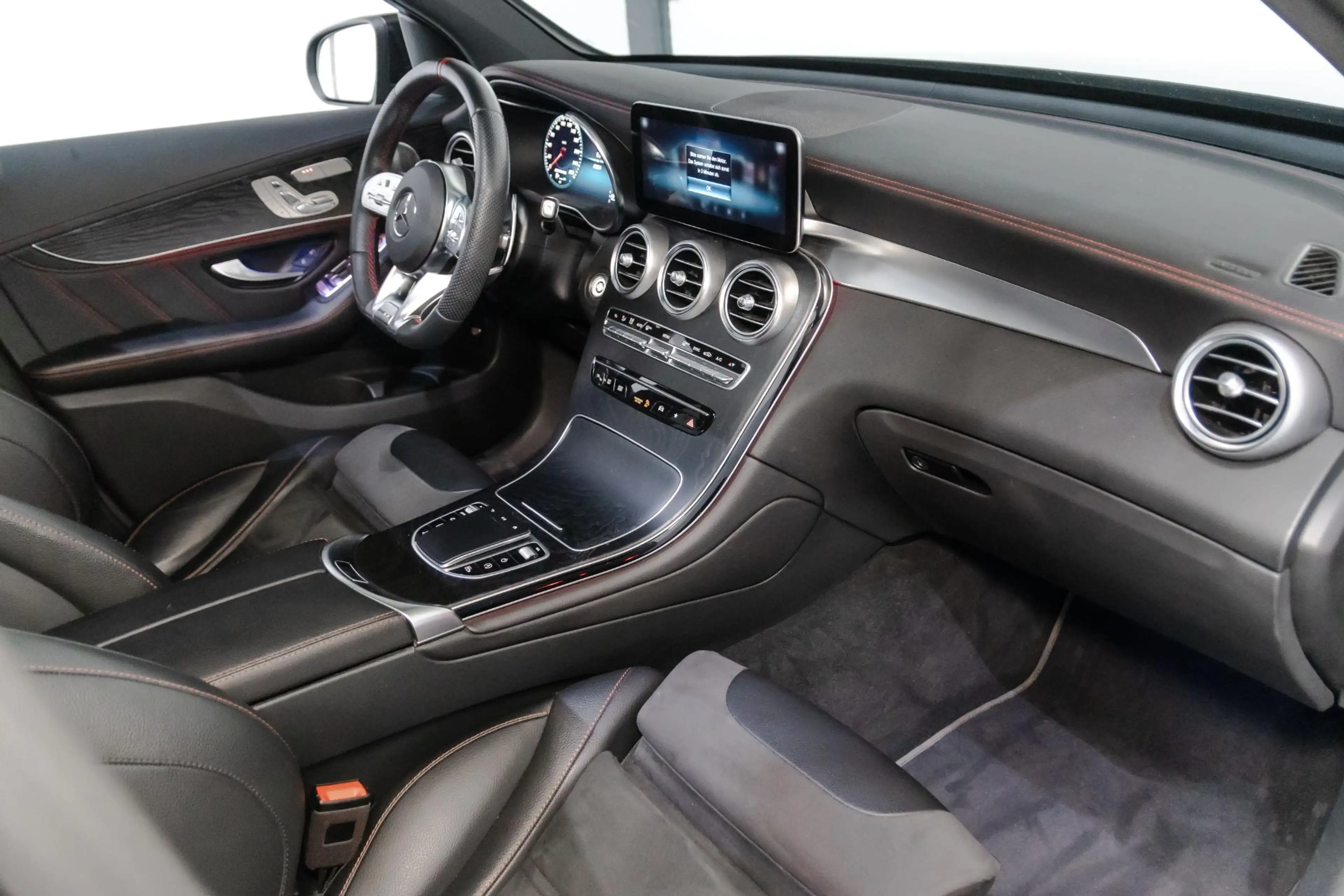 Mercedes-Benz GLC 43 AMG 4MATIC Premium Plus PANO, BURMESTER, TREKHAAK, MEM — photo 15