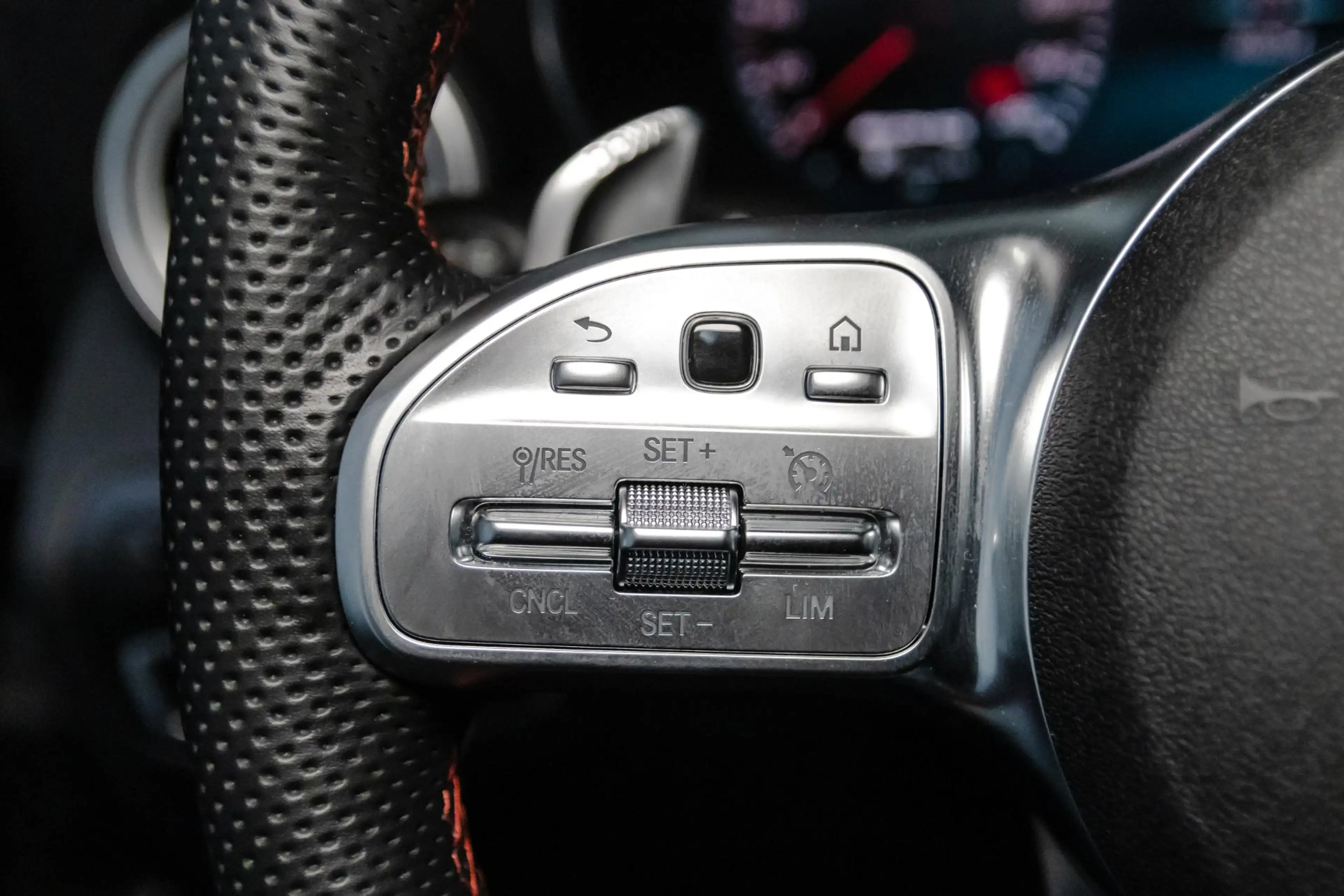 Mercedes-Benz GLC 43 AMG 4MATIC Premium Plus PANO, BURMESTER, TREKHAAK, MEM — photo 26
