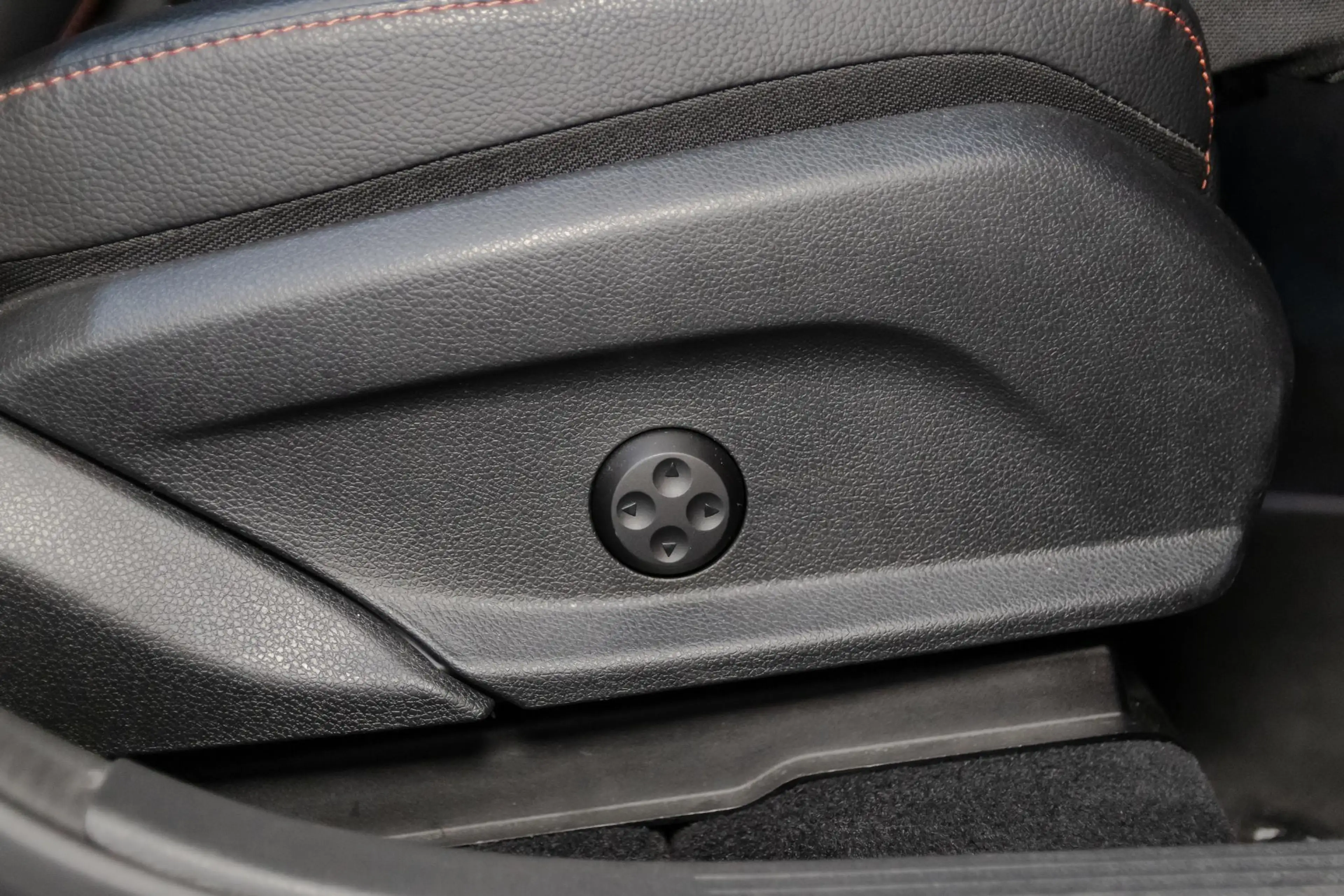 Mercedes-Benz GLC 43 AMG 4MATIC Premium Plus PANO, BURMESTER, TREKHAAK, MEM — photo 11