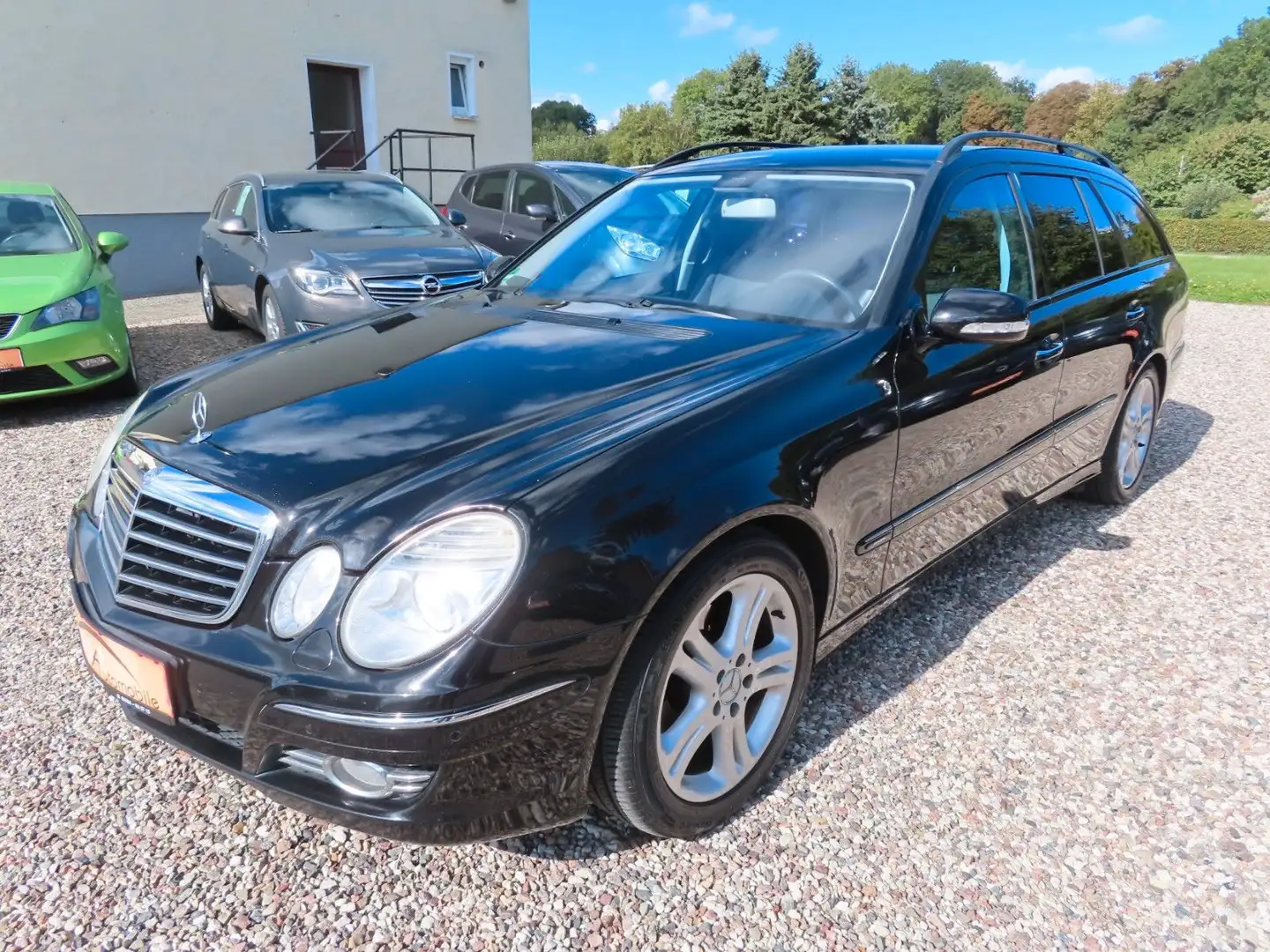 Mercedes-Benz E 220 T-Modell E 220  CDI KLIMA LEDER SHZG LMF SERVO Schwarz - 1