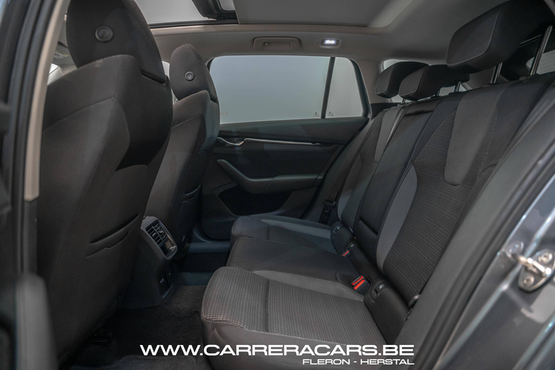Skoda Octavia SW 2.0 TDi 150CH Ambition DSG | *CLIM AUTO*TOIT PANO*CAMERA*BOITE AUTO*| — photo 11