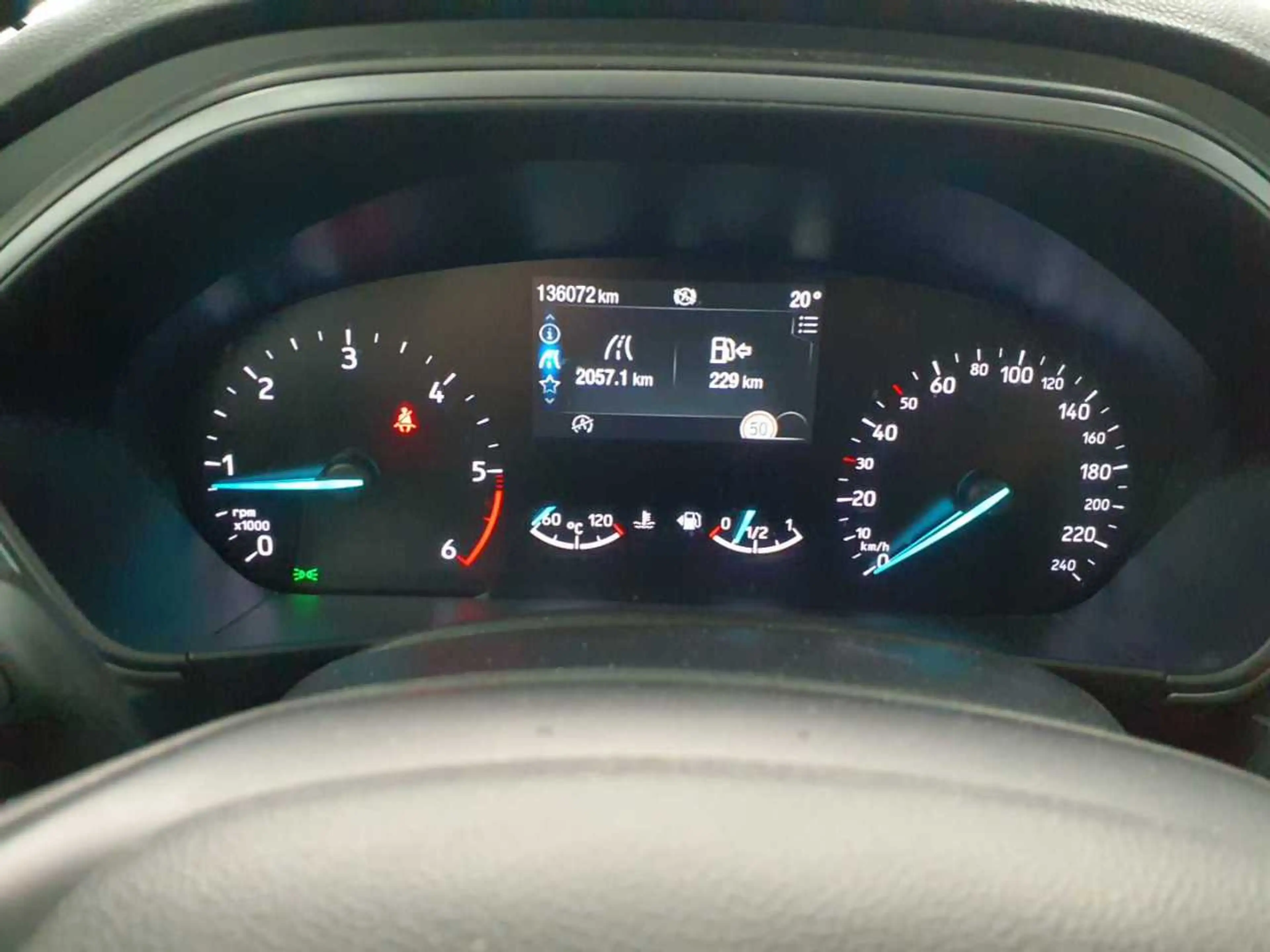 Ford Focus Focus Turnier 1.5 EcoBlue COOL&CONNECT — photo 11