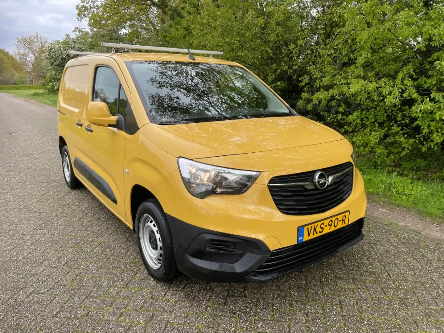 Opel Combo 1.5D Edition 2021 77.000KM - 2