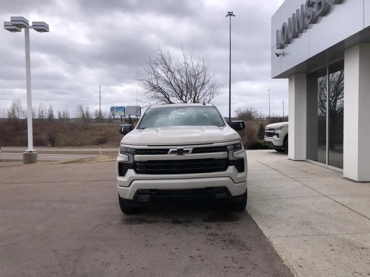 Chevrolet Silverado 1500 снимка Chevrolet Silverado 1500