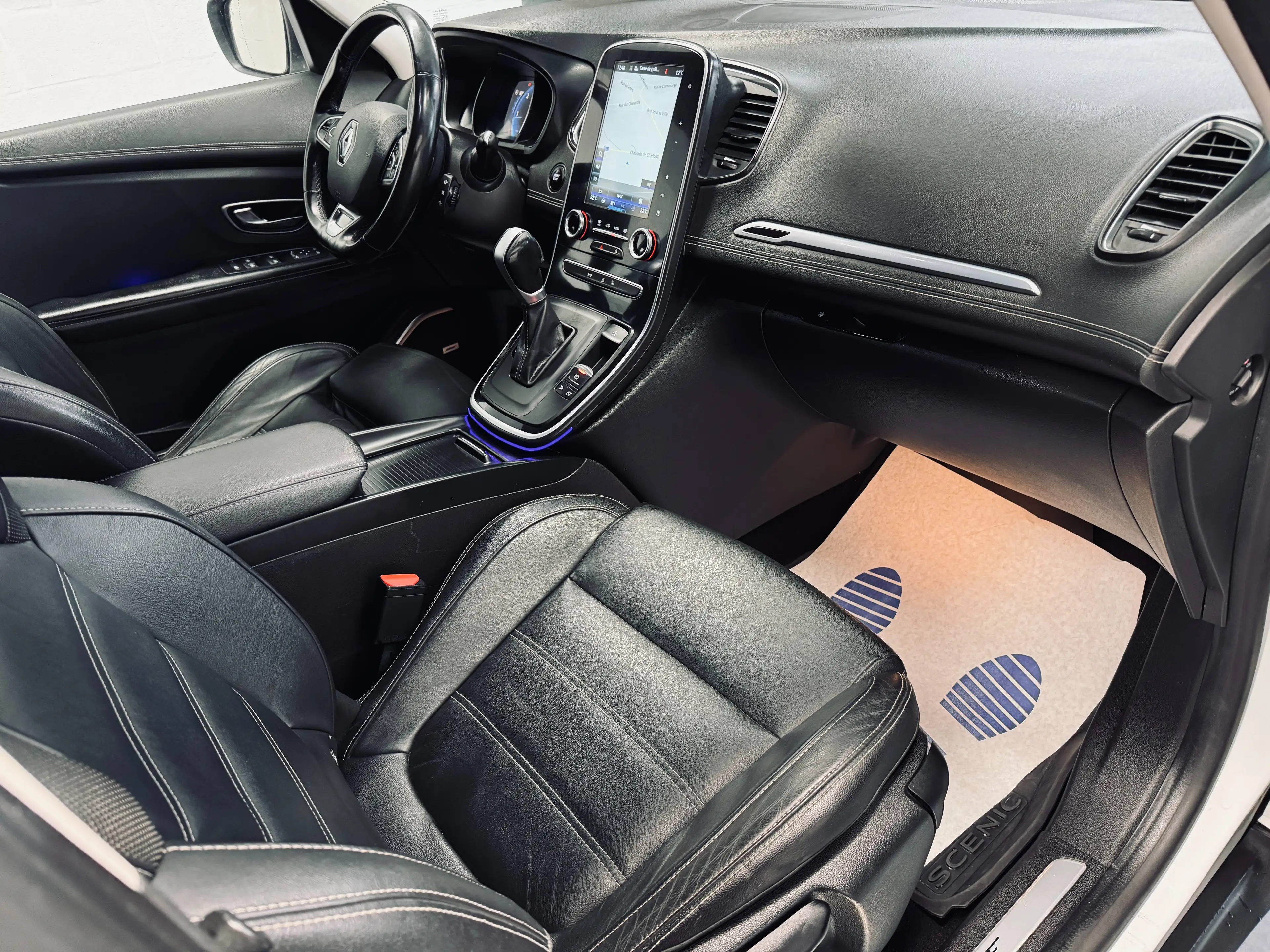 Renault Scenic Scenic 1.6 dCi Bose Edition 7 Places AUTOMATIQUE — photo 13