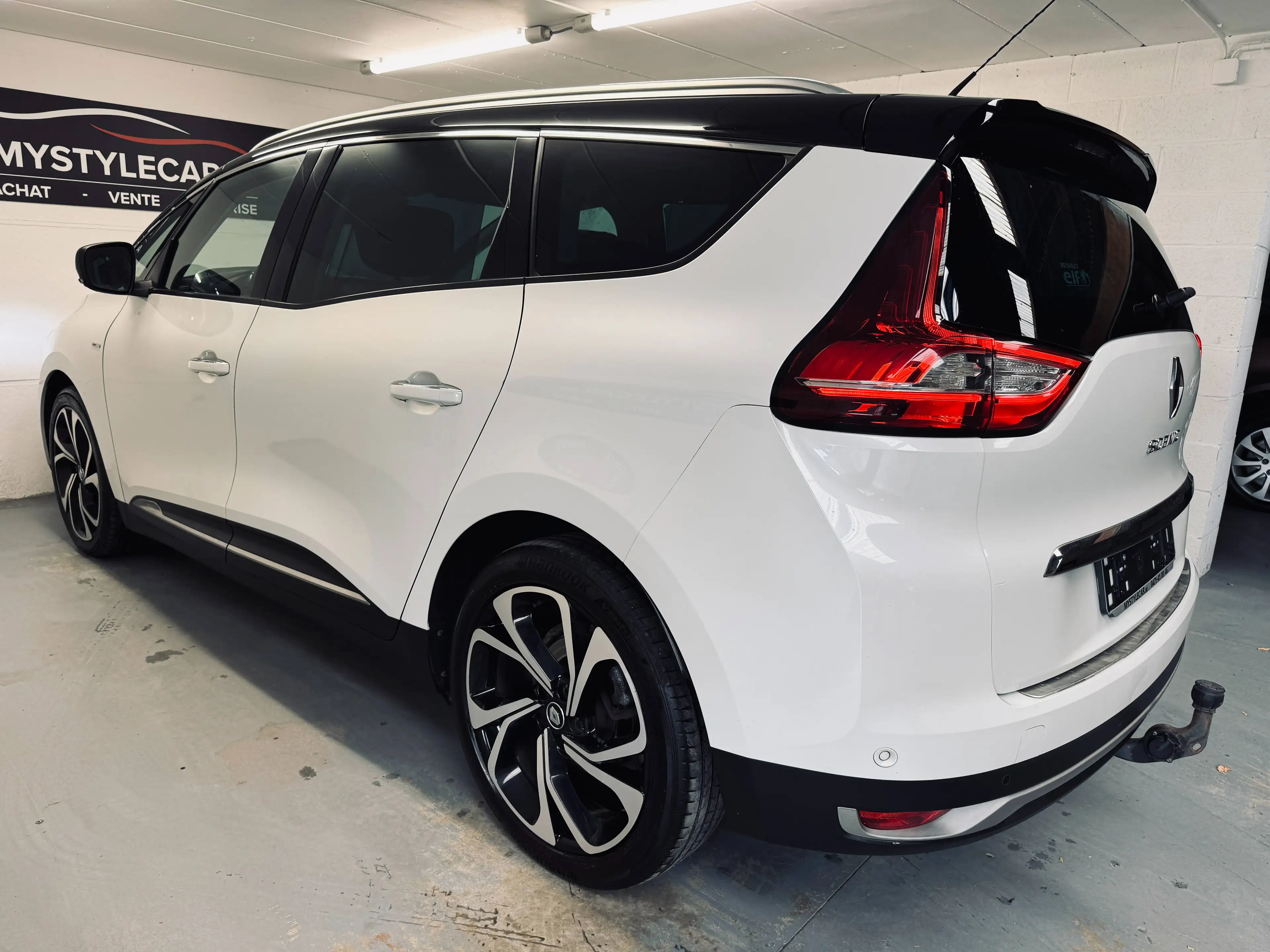 Renault Scenic Scenic 1.6 dCi Bose Edition 7 Places AUTOMATIQUE — photo 5