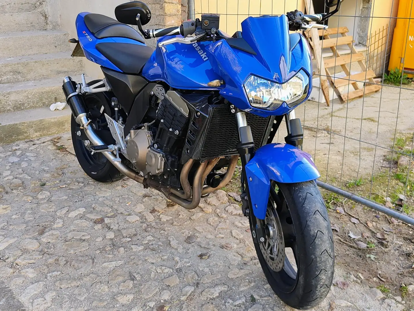 Kawasaki Z 750 Blu/Azzurro - 1
