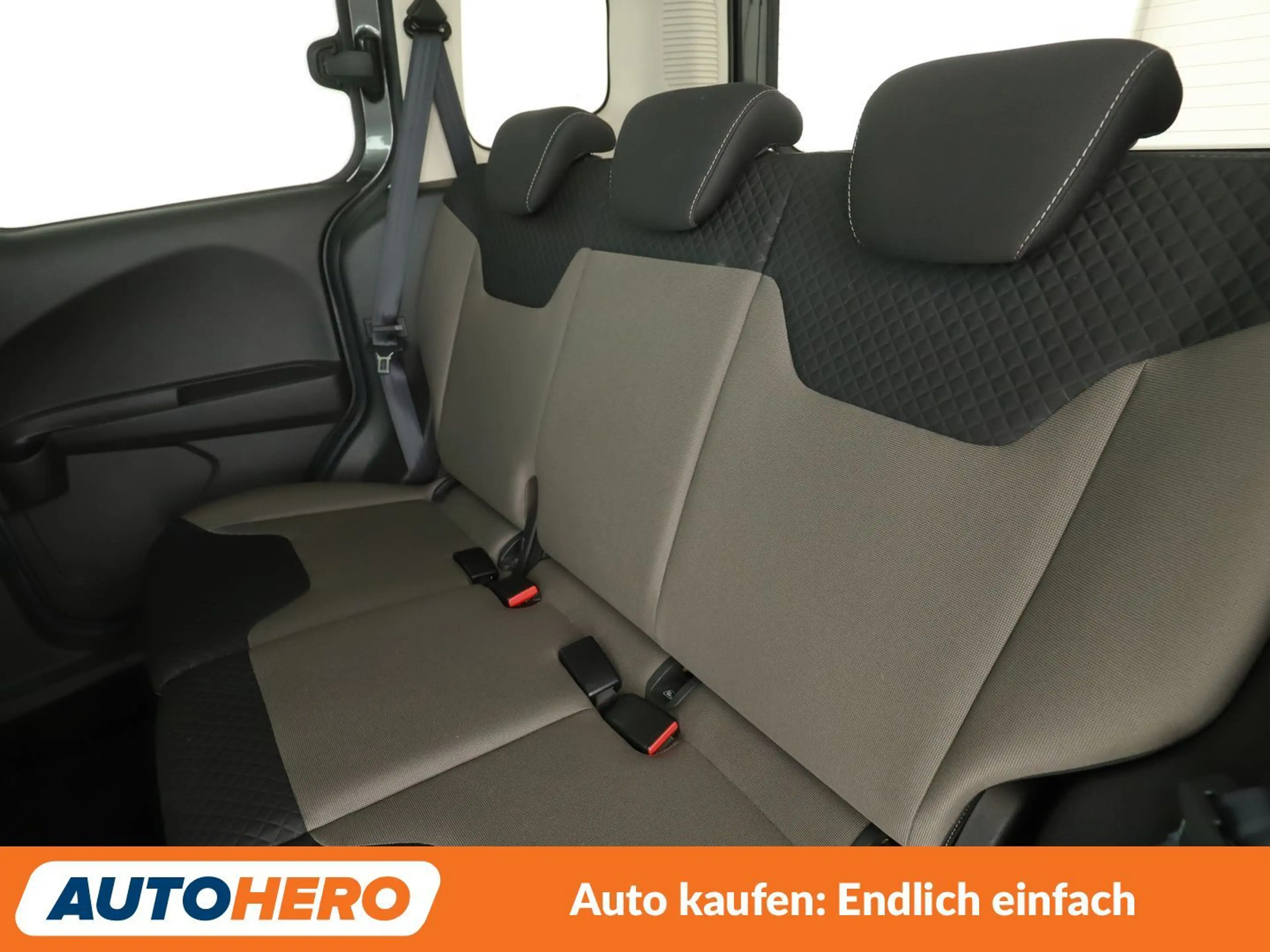 Ford Tourneo 1.0 EcoBoost Titanium*NAVI*TEMPO*SHZ* — photo 14