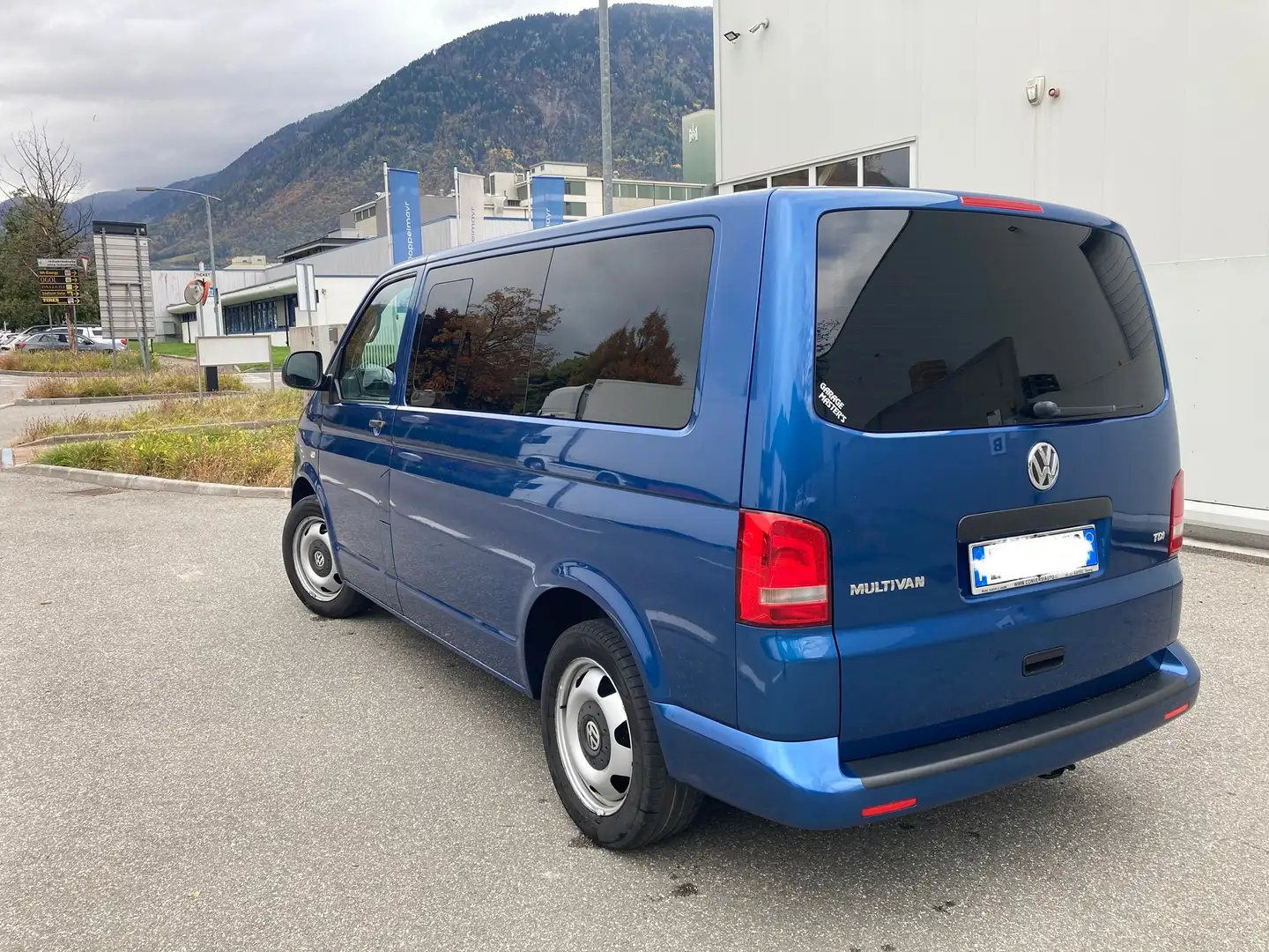 Volkswagen T5 Multivan Multivan T5 2010 2.0 tdi Startline 140cv Blu/Azzurro - 2
