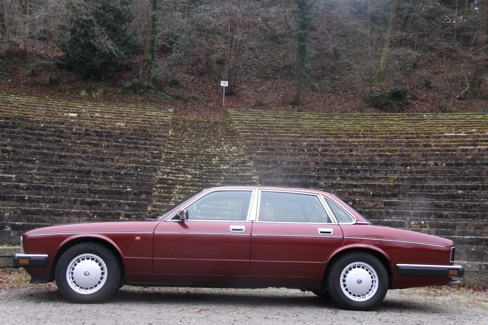 Jaguar XJ40 Soverein mit 2 Jahre Garantie H-Zulassung Czerwony - 2