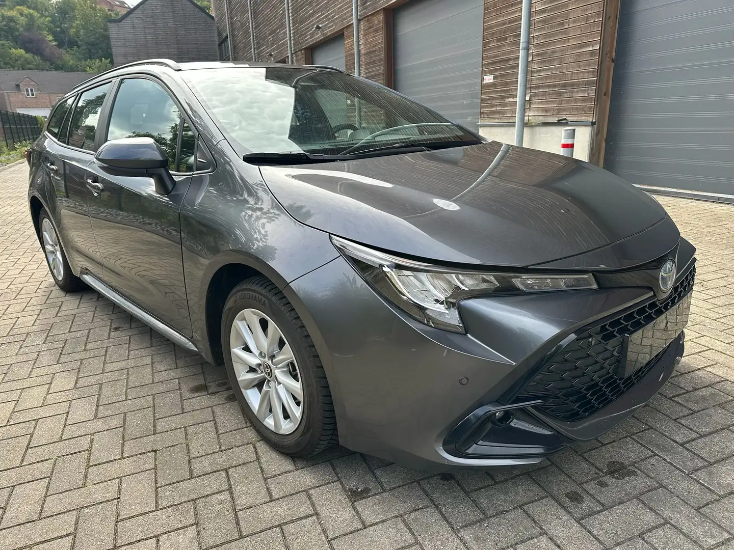 Toyota Corolla TVA DEDUCTIBLE - Garantie Toyota 2035 Grijs - 2