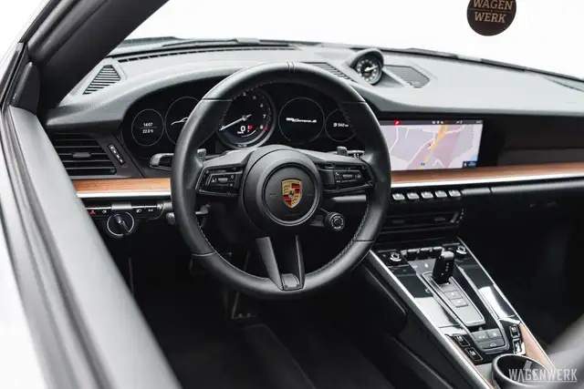 Porsche 992 Carrera S ERSTBESITZ CLASSIC-RAD GLASDACH SPORT-C Ansicht 18