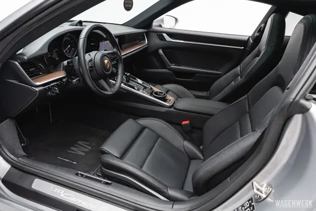 Porsche 992 Carrera S ERSTBESITZ CLASSIC-RAD GLASDACH SPORT-C Ansicht 13