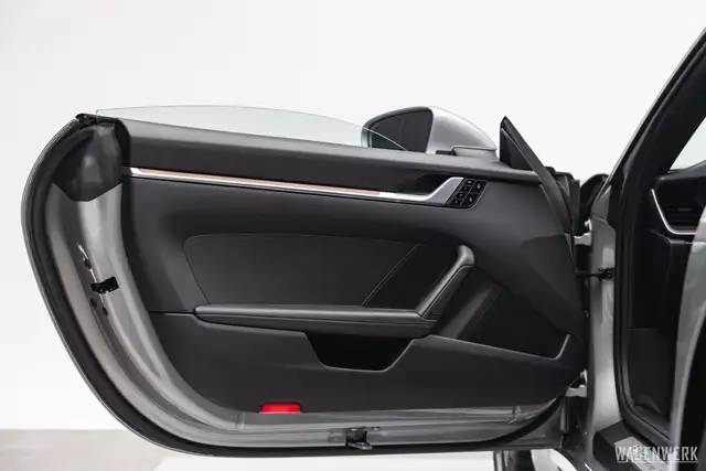 Porsche 992 Carrera S ERSTBESITZ CLASSIC-RAD GLASDACH SPORT-C Ansicht 27