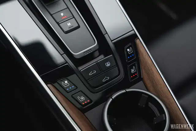 Porsche 992 Carrera S ERSTBESITZ CLASSIC-RAD GLASDACH SPORT-C Ansicht 40