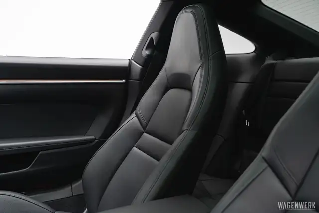 Porsche 992 Carrera S ERSTBESITZ CLASSIC-RAD GLASDACH SPORT-C Ansicht 32