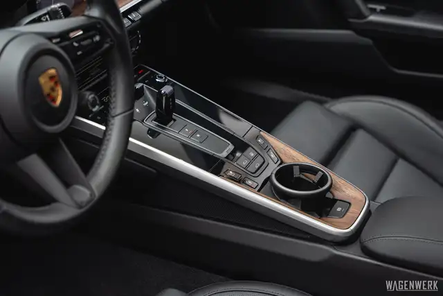 Porsche 992 Carrera S ERSTBESITZ CLASSIC-RAD GLASDACH SPORT-C Ansicht 21