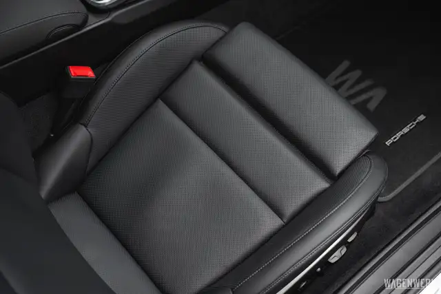 Porsche 992 Carrera S ERSTBESITZ CLASSIC-RAD GLASDACH SPORT-C Ansicht 35