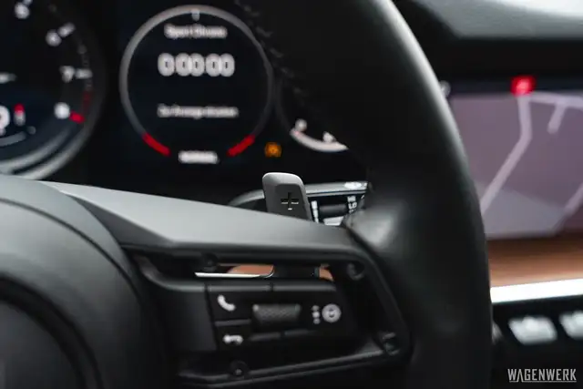 Porsche 992 Carrera S ERSTBESITZ CLASSIC-RAD GLASDACH SPORT-C Ansicht 49