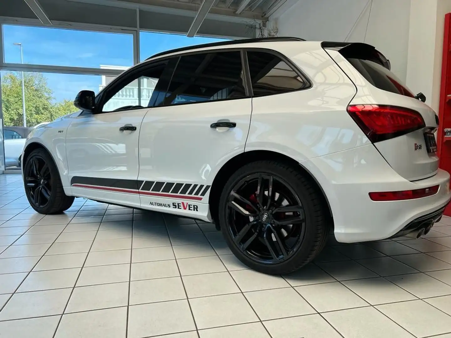 Audi SQ5 Pano + Kamera + AHK + ACC + Leder  rot /schw Bílá - 1