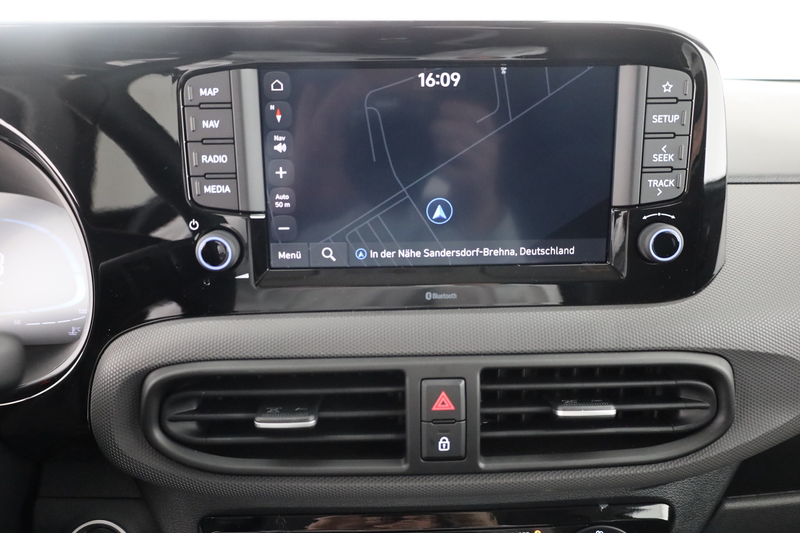 Hyundai i10 1.0 Navi Kamera Tempomat AAC — photo 11