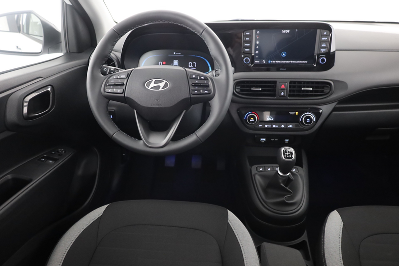 Hyundai i10 1.0 Navi Kamera Tempomat AAC — photo 10