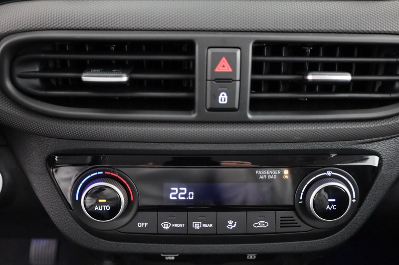 Hyundai i10 1.0 Navi Kamera Tempomat AAC — photo 12