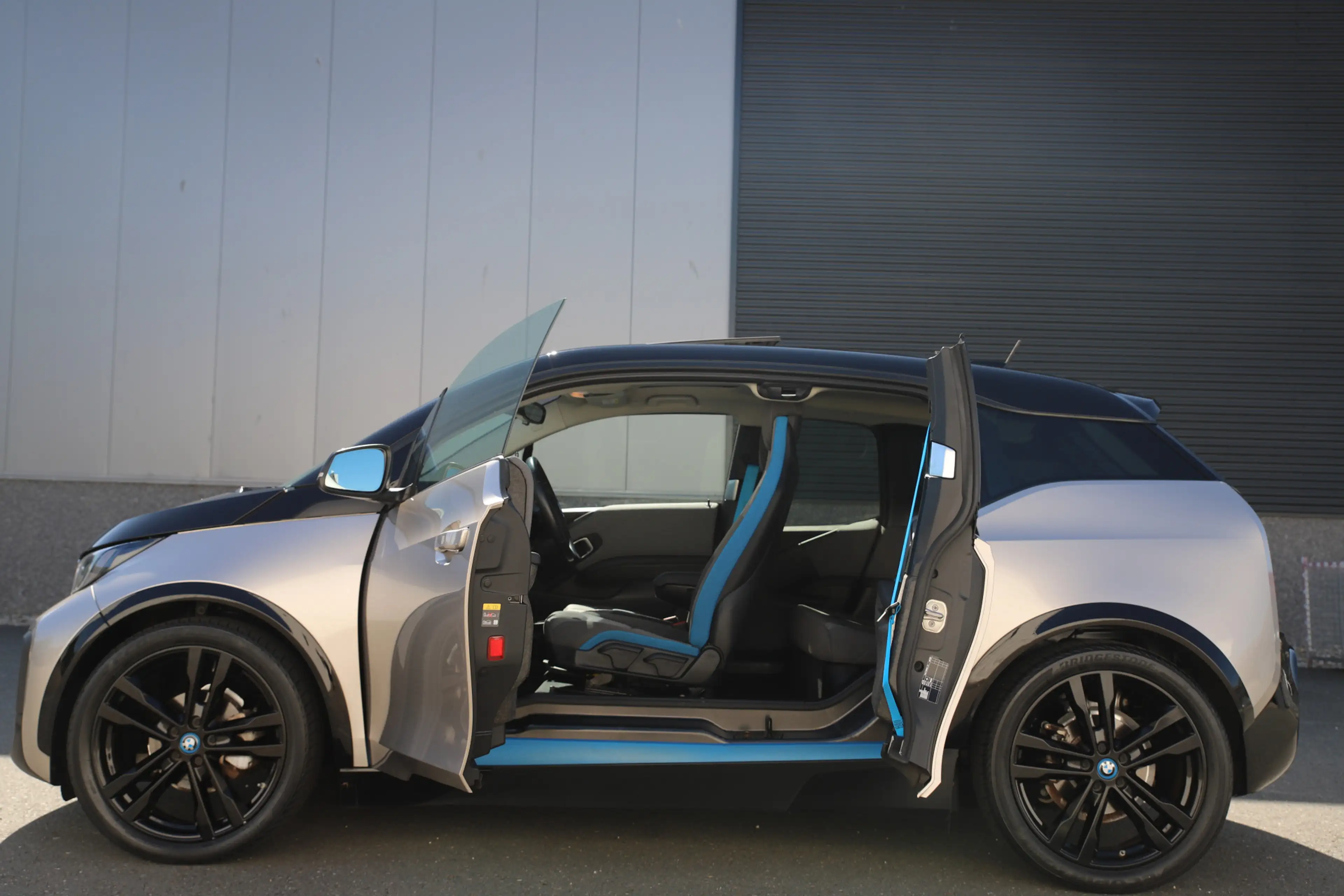 BMW i3 Executive 120Ah 42 kWh Kaschmir silver/ Sunroof/Ca — photo 13