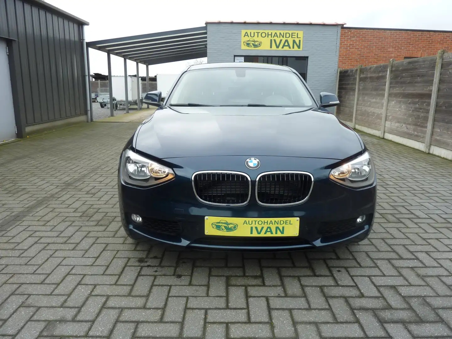 BMW 116 116i Blue - 2