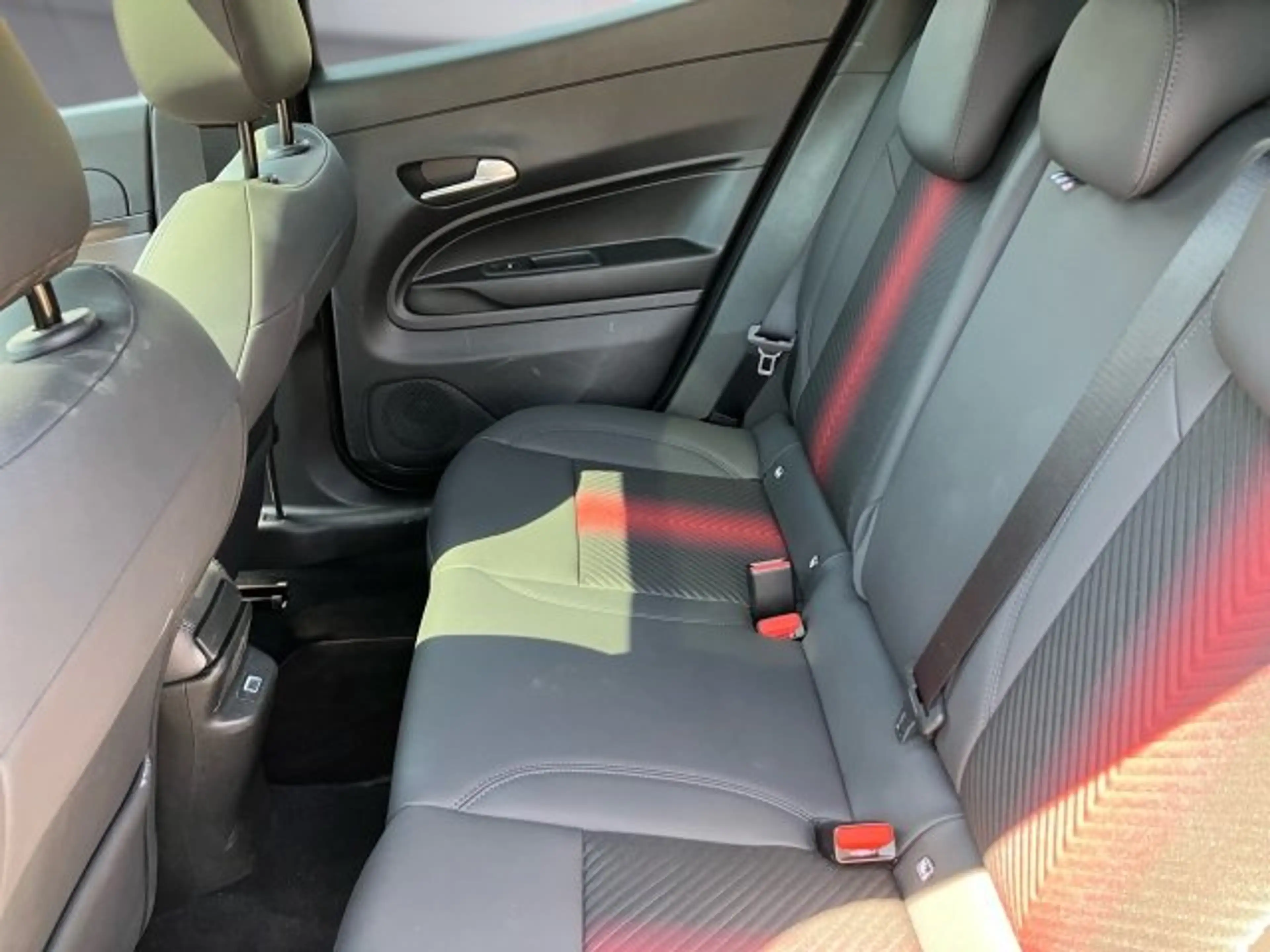 Alfa Romeo Junior Ibrida Speciale 1.2 136PS MHEV FWD — photo 12
