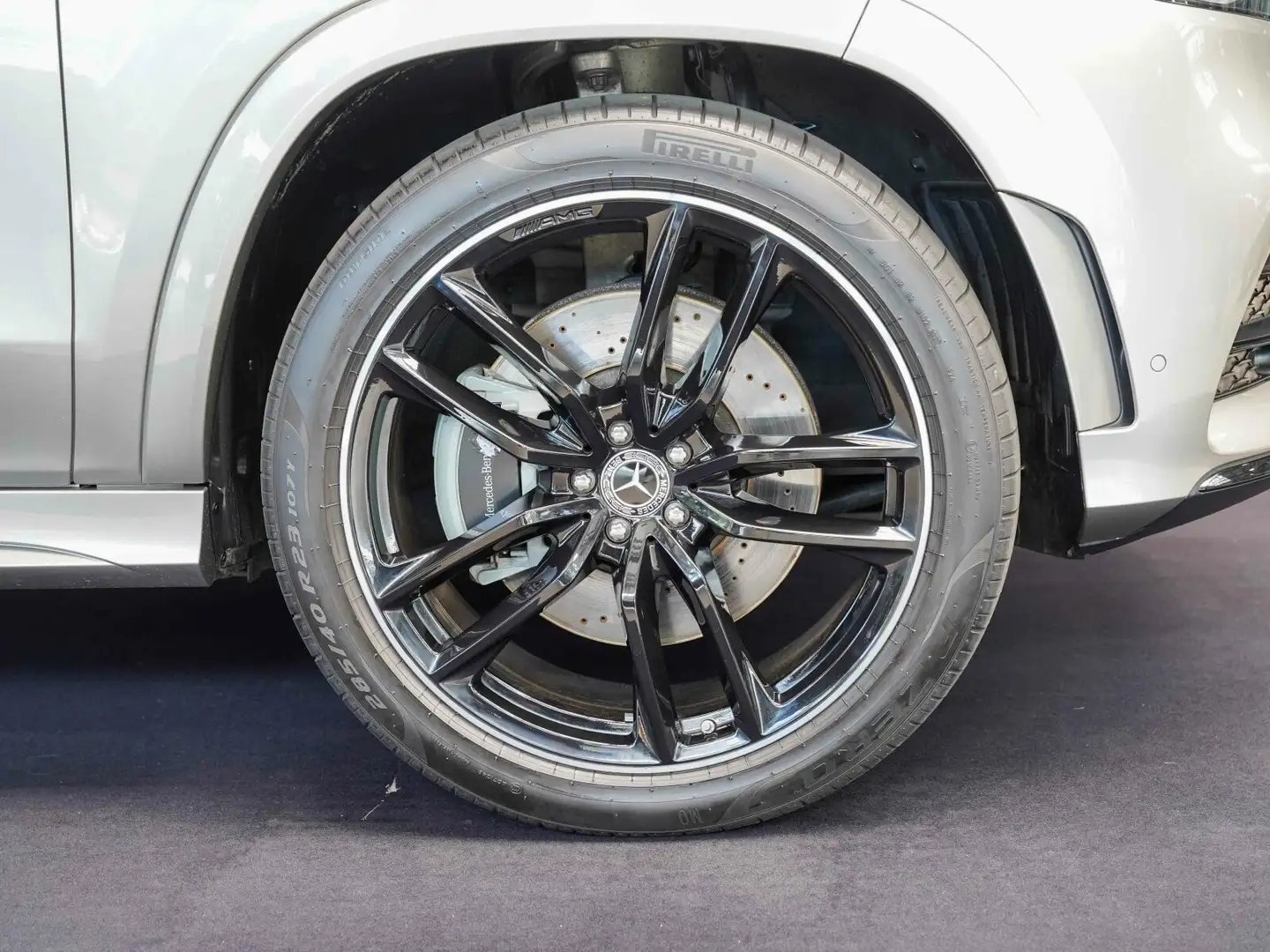 Mercedes-Benz GLS 400 GLS 400 d 4M AMG Line mojave Night 23" Sitzklima Silber - 2