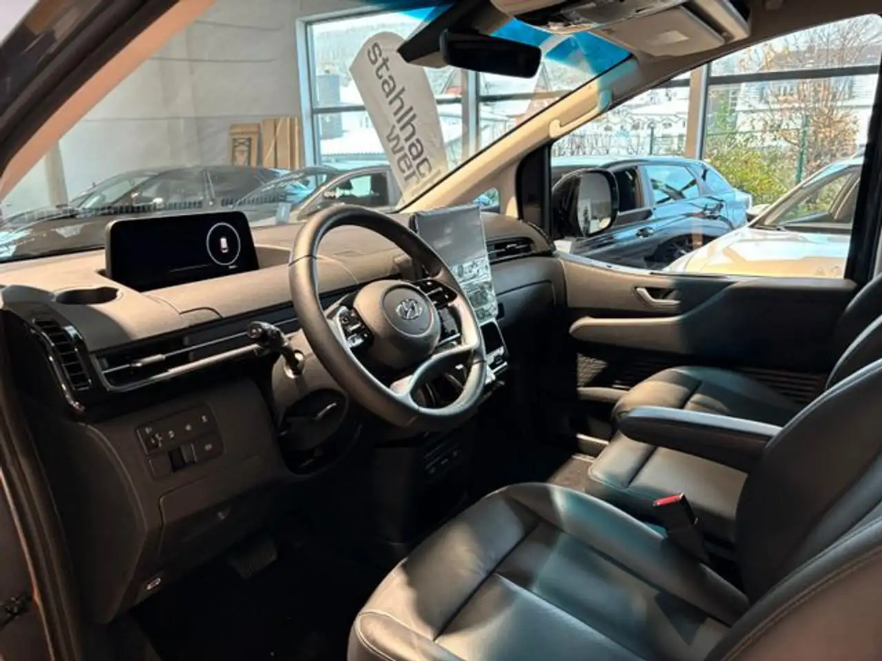 Hyundai STARIA 2.2 Prime 2WD ACC SITZBELÜFTUNG LED 13