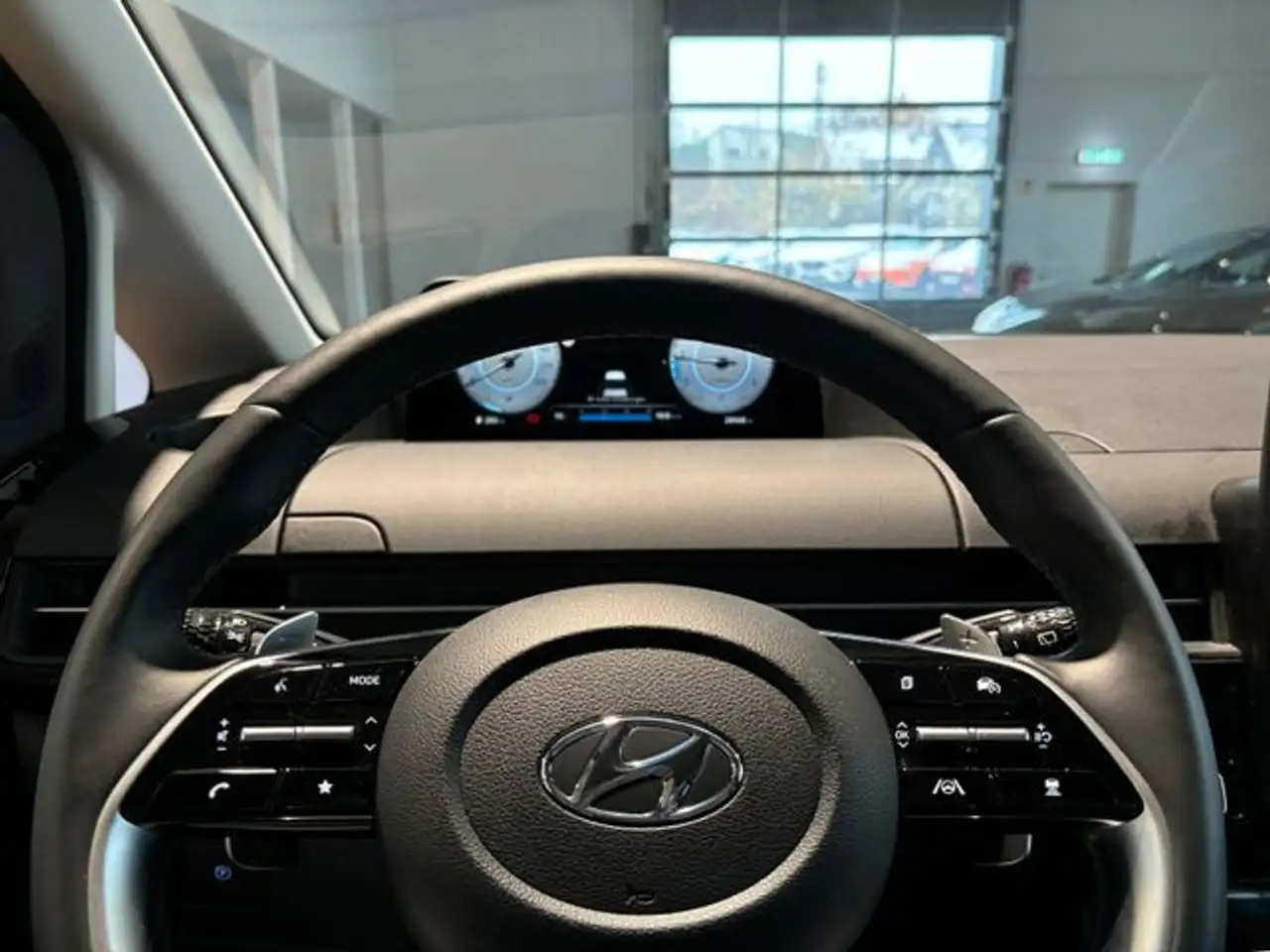 Hyundai STARIA 2.2 Prime 2WD ACC SITZBELÜFTUNG LED 14