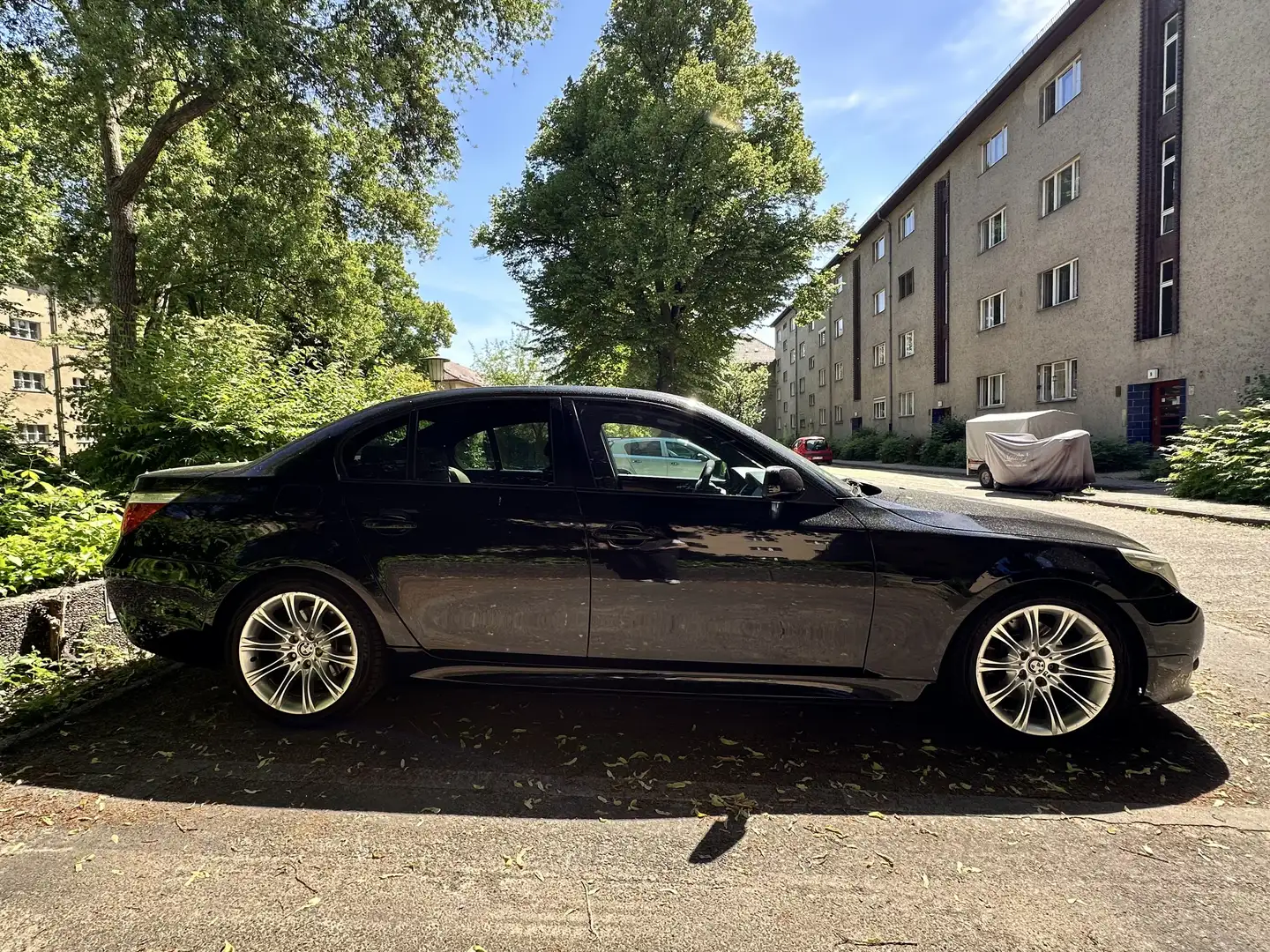 BMW 525 BMW E60 525i Facelift M-Paket ab Werk - 1