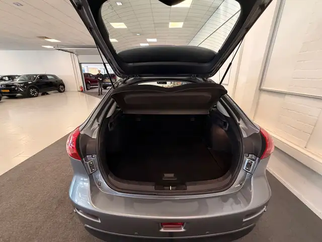 Mitsubishi Lancer view 10