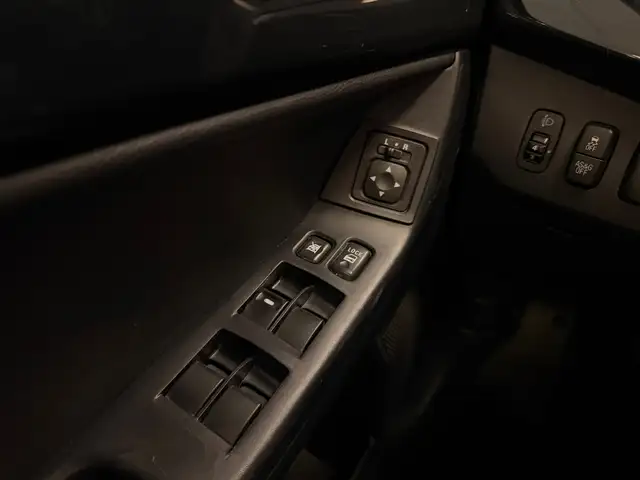 Mitsubishi Lancer view 13