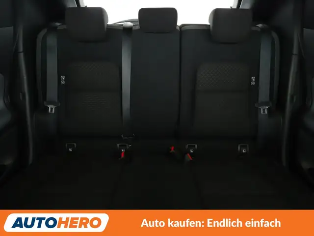 Nissan Juke view 15