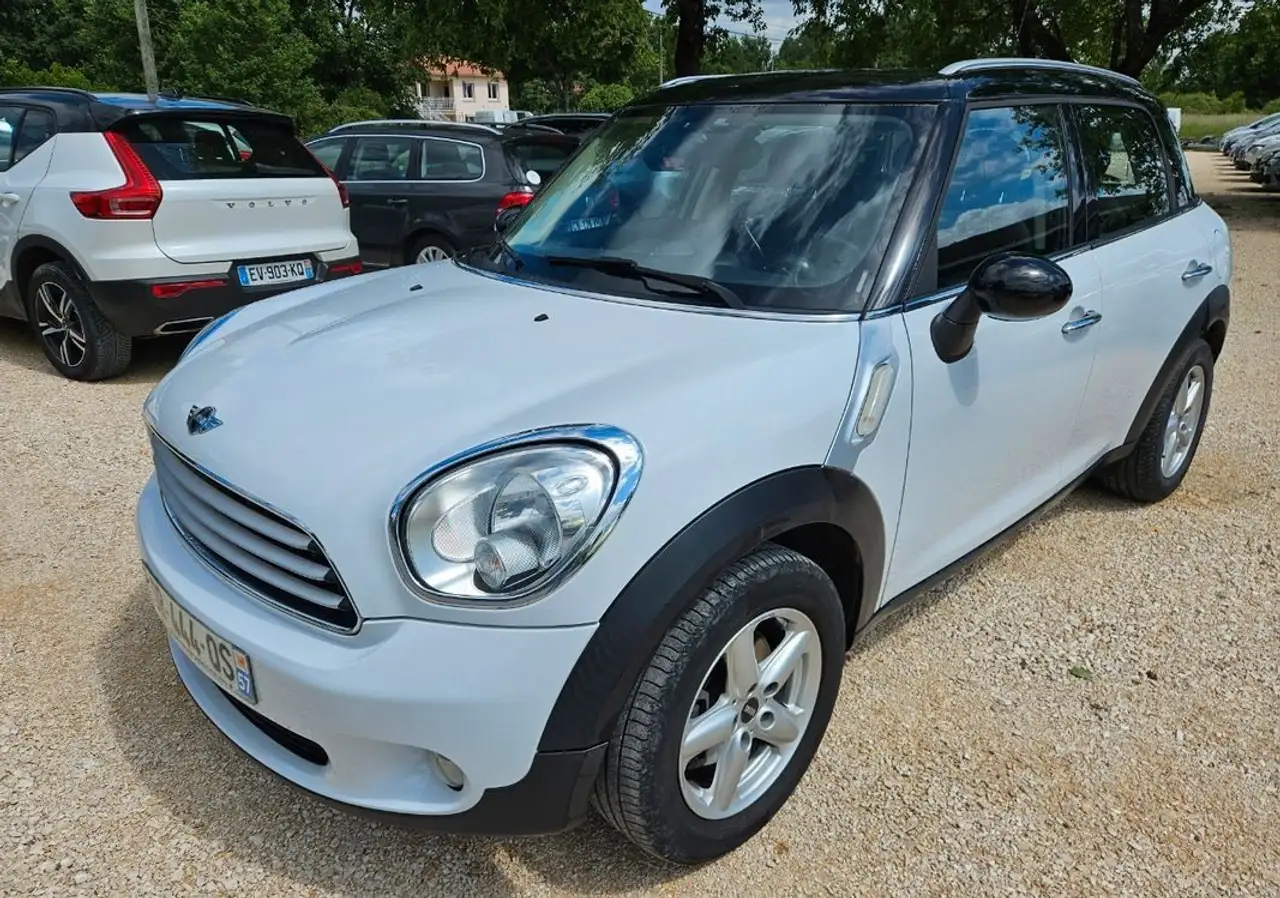Mini Cooper Countryman 1.6d 112 cv garantie-rÃ©visÃ©